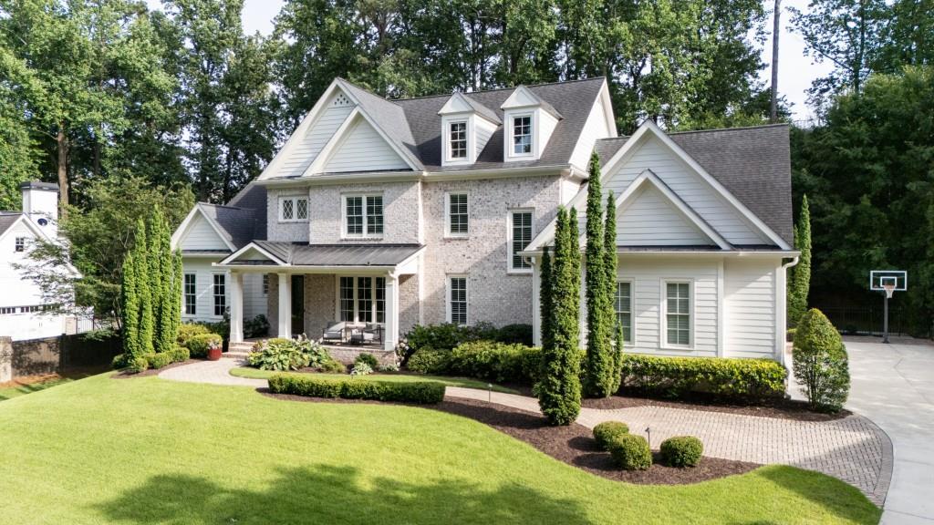 723 Glenairy Ct., Sandy Springs, GA 30328