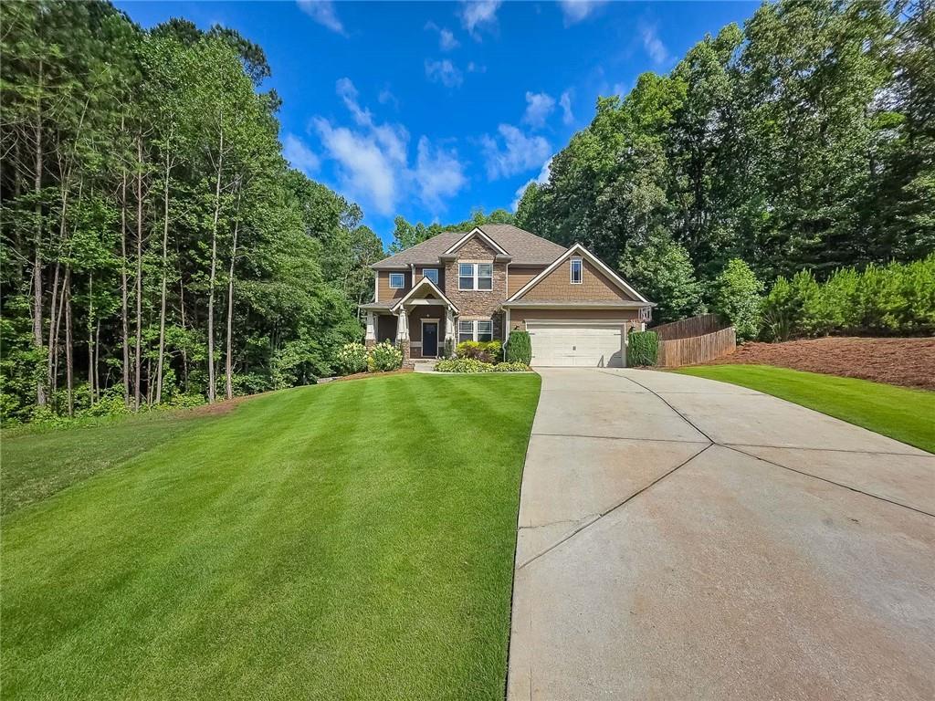 187 Amberhill Ln., Dallas, GA 30132