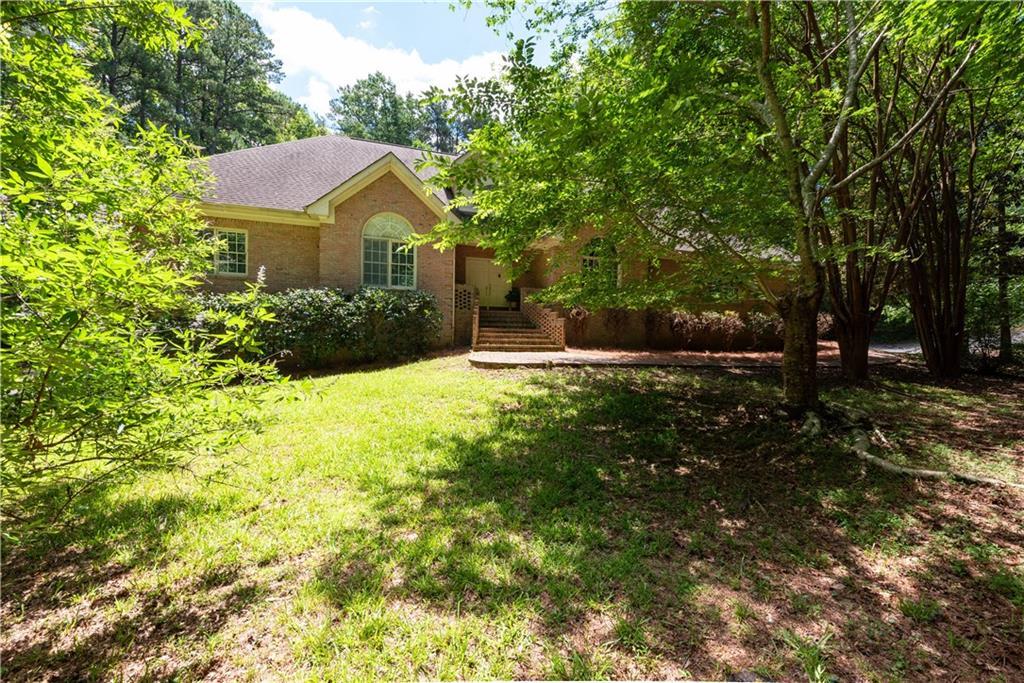 3010 Kari Brook Ln., Monroe, GA 30655