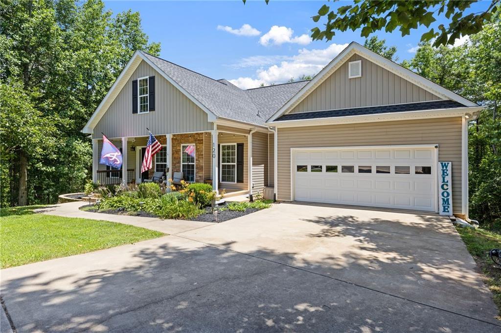 120 Sadie Ct., Dawsonville, GA 30534