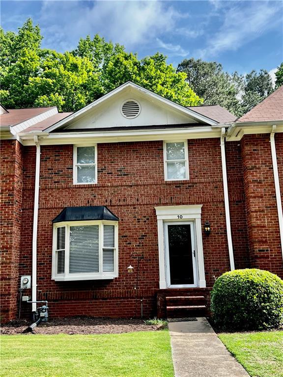 10 Huntington Place Dr., Atlanta, GA 30350