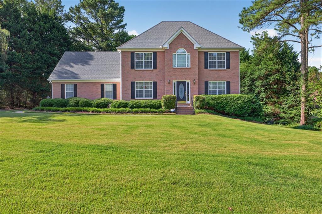 860 Scenic Lake Dr., Lawrenceville, GA 30045