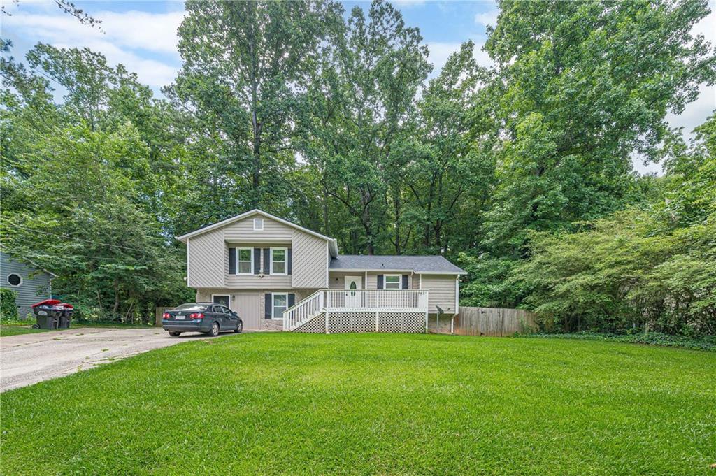 3182 Carmel Dr., Douglasville, GA 30135