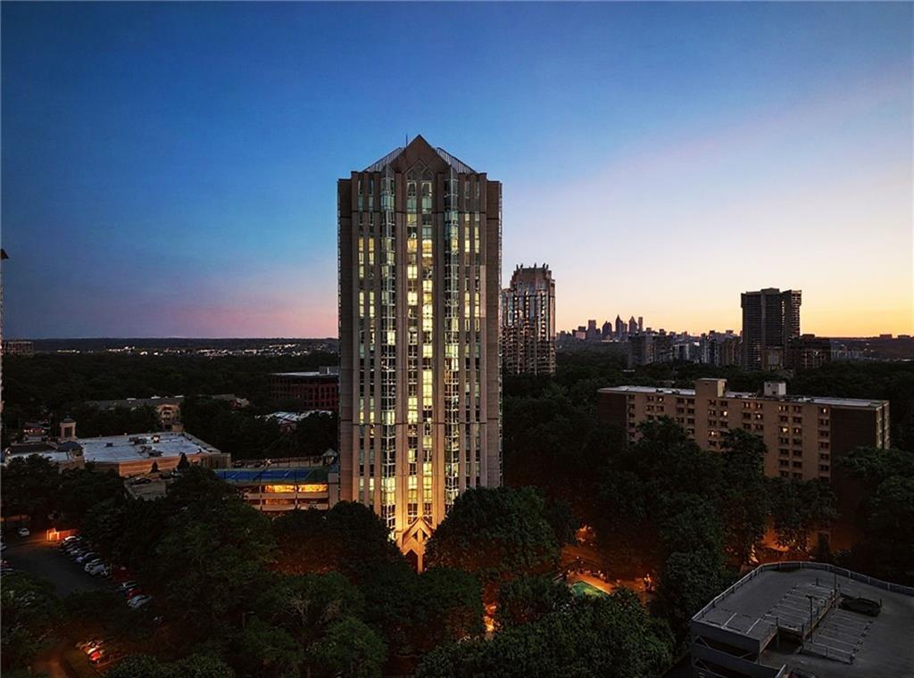 2870 Pharr Court South #207, Atlanta, GA 30305
