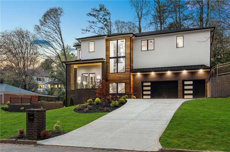 626 Pauley Pl., Sandy Springs, GA 30328
