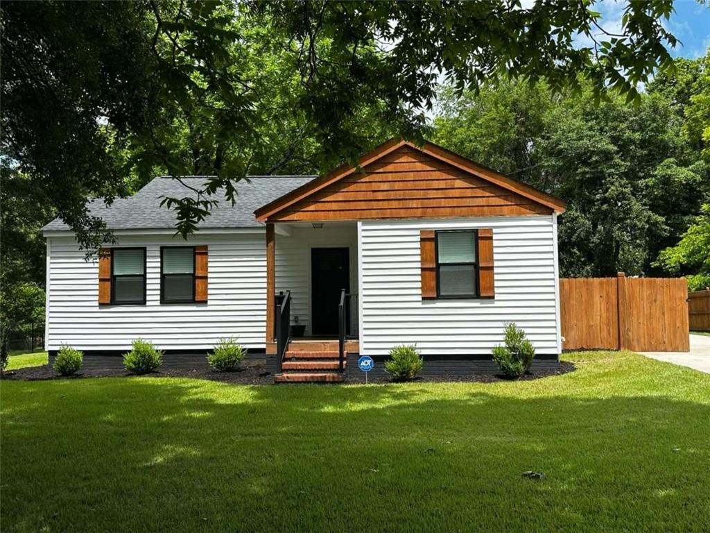 464 Adamson Ave., Carrollton, GA 30117
