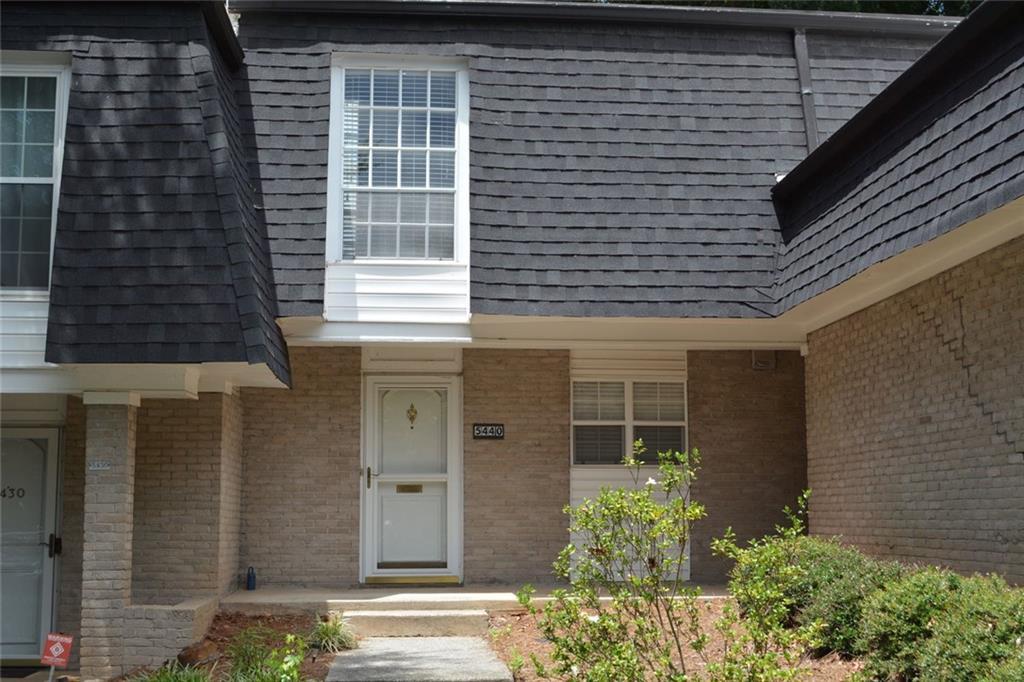 5440 Chemin De Vie, Sandy Springs, GA 30342