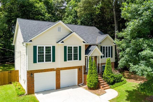 New Homes with Master Bedrooms on the 1st Floor That Attend Collins Hill High School: June 20th to June 26th