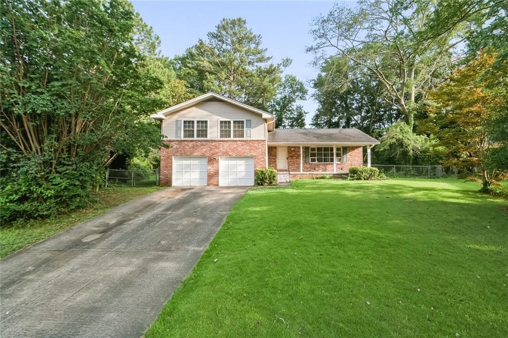 4253 Dunstan Ct., Stone Mountain, GA 30083