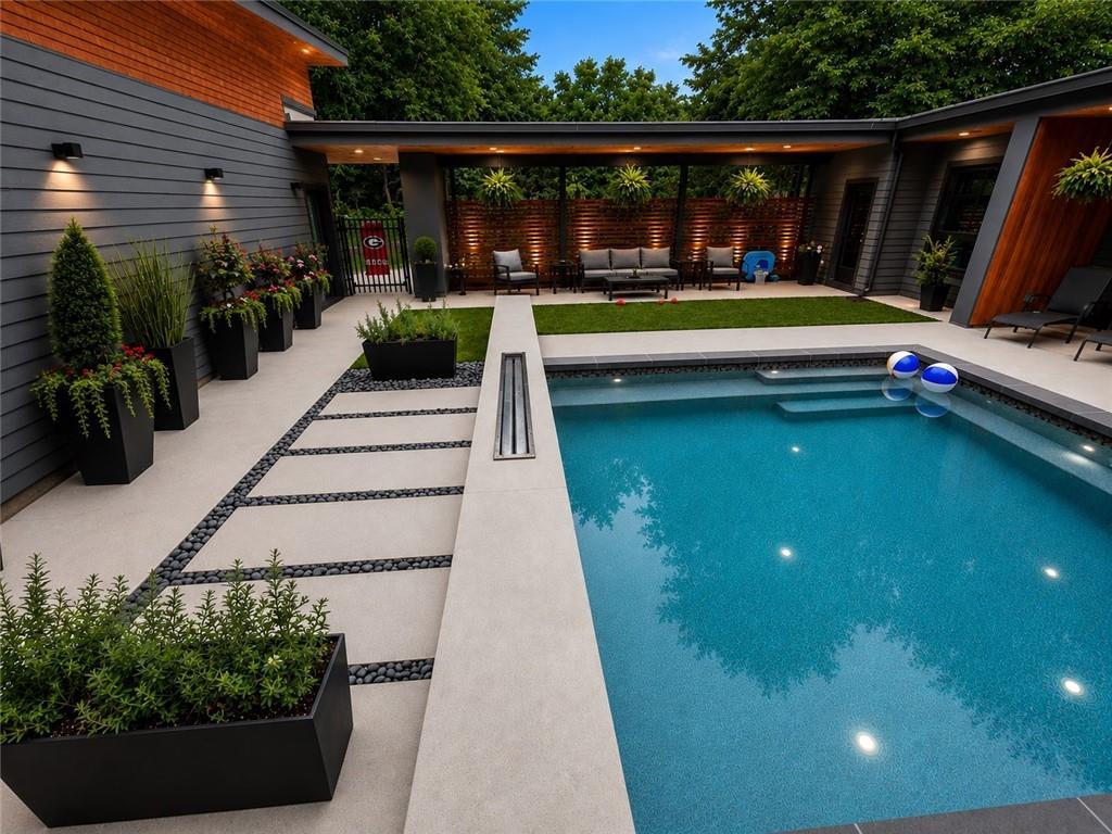 242 Valley Ridge Dr., Roswell, GA 30075