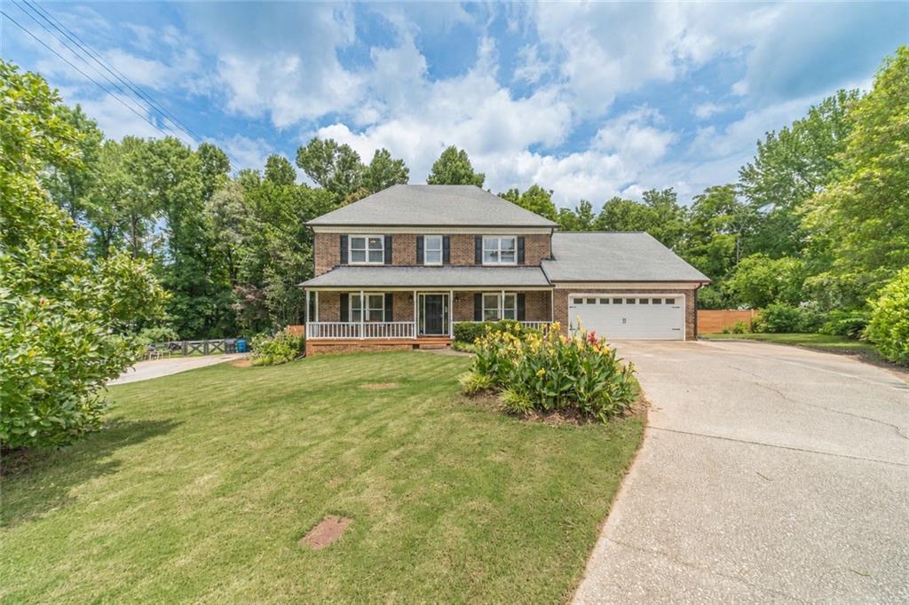 1532 Berkshire Farm Dr., Snellville, GA 30078