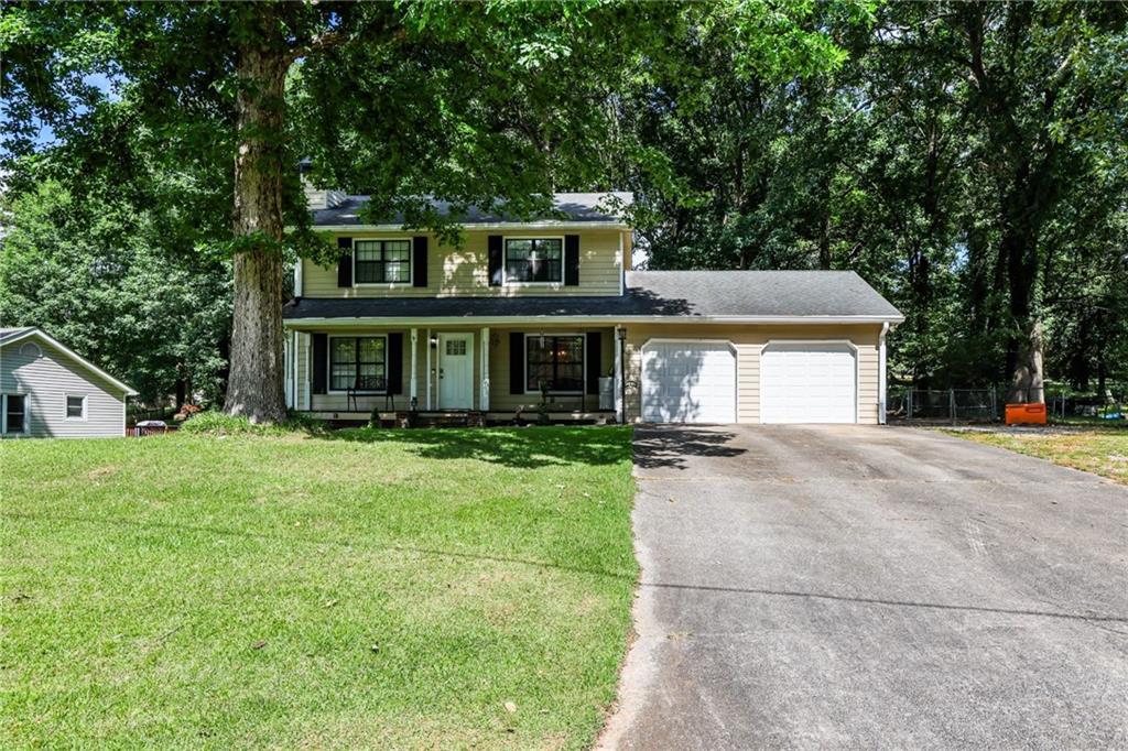 3129 N Woods Tr., Douglasville, GA 30135