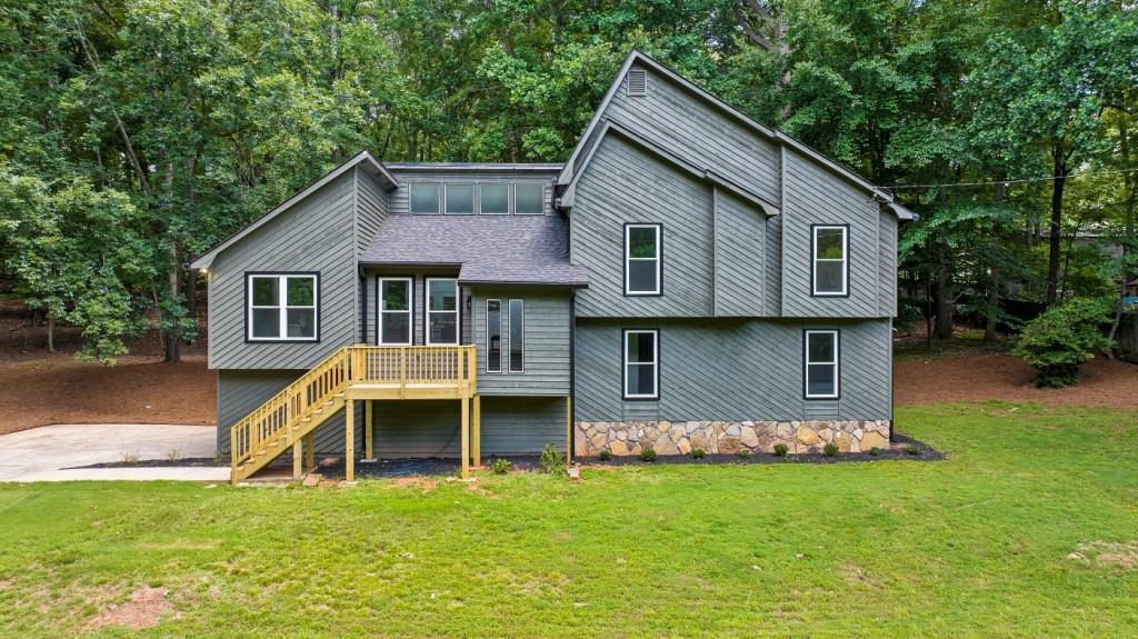 926 Allatoona Rd., Woodstock, GA 30189