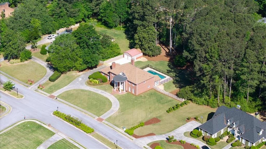 130 Victoria Dr., Fayetteville, GA 30214