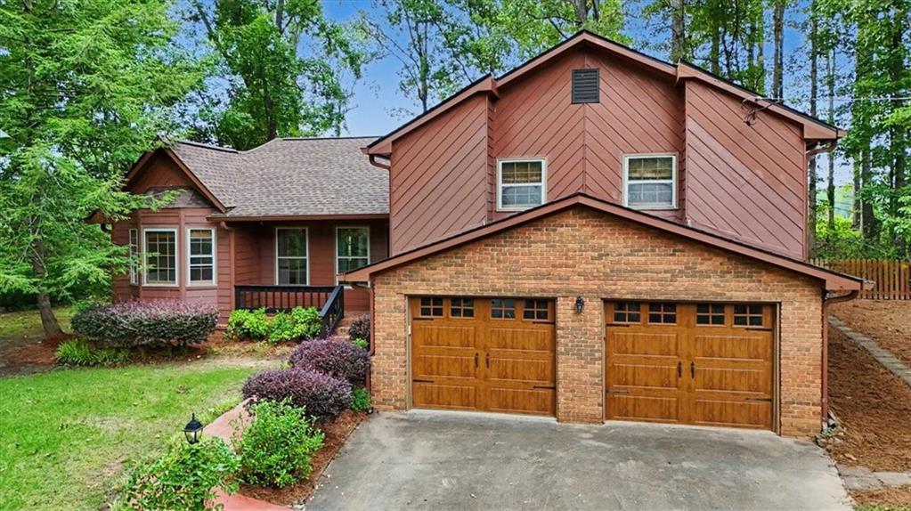 382 Indian Lake Ct., Hiram, GA 30141