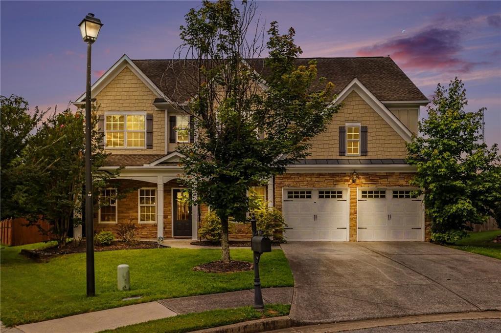 810 Sapphire Ln., Sugar Hill, GA 30518