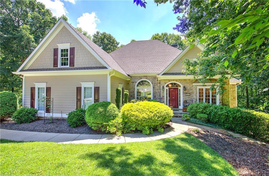 302 Waterfall Ct., Canton, GA 30115
