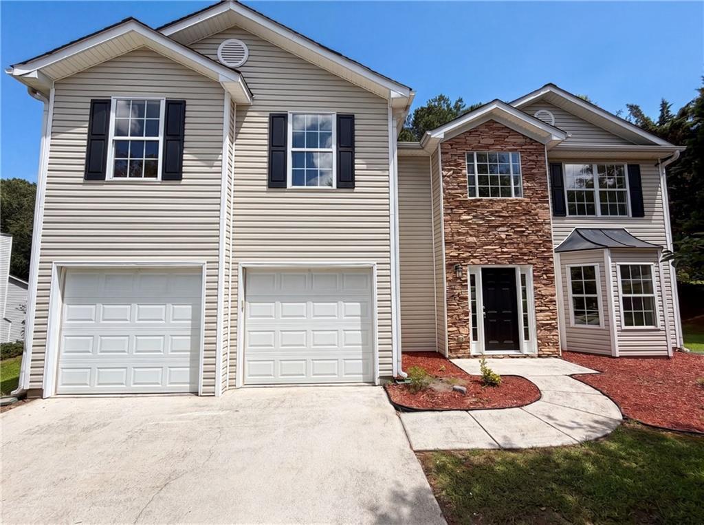 3582 Coveside Ct., Loganville, GA 30052