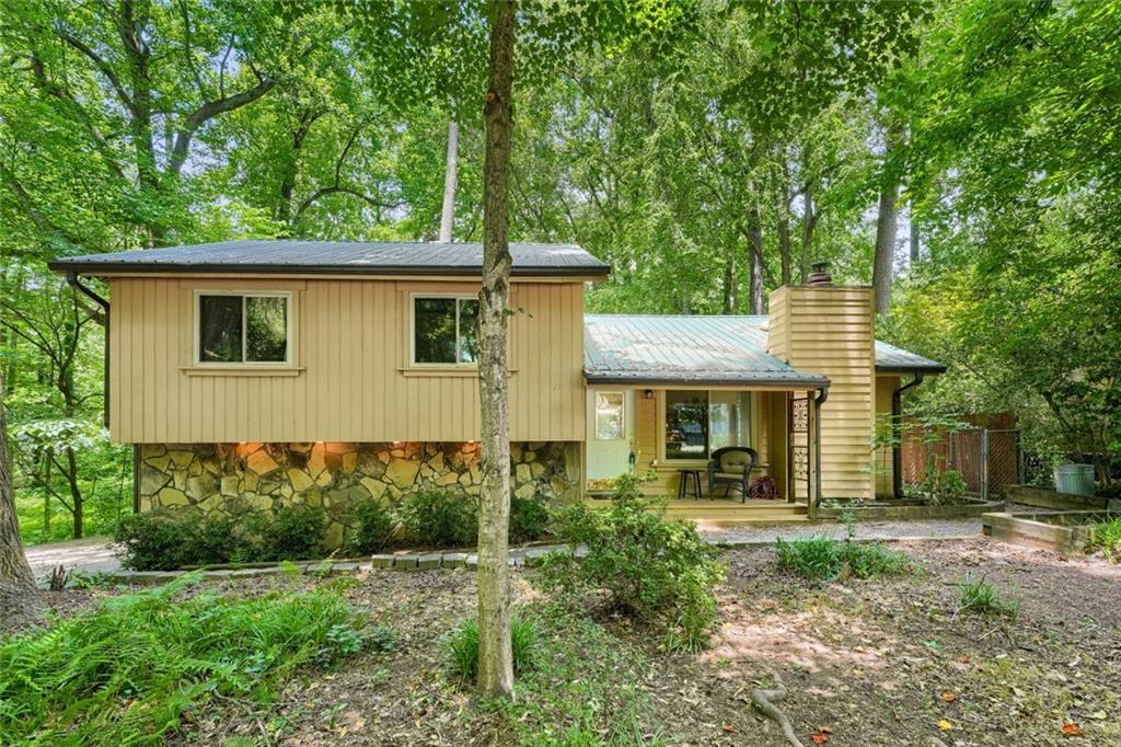 596 Dover St., Marietta, GA 30066