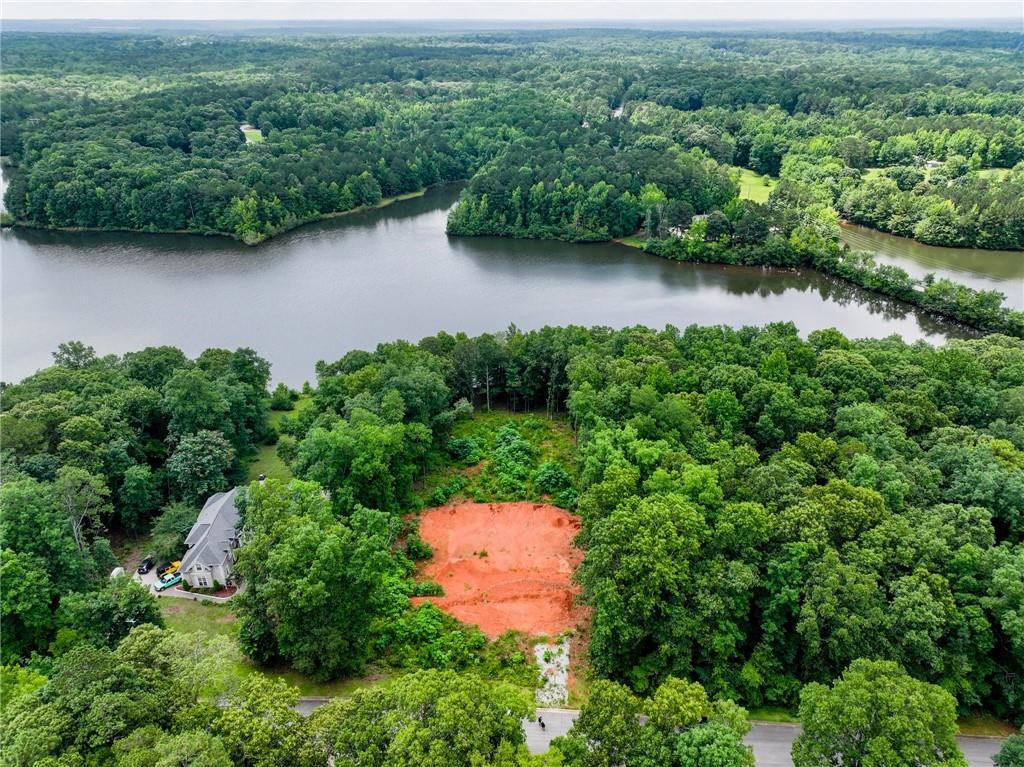12396 Edgewater Dr., Hampton, GA 30228