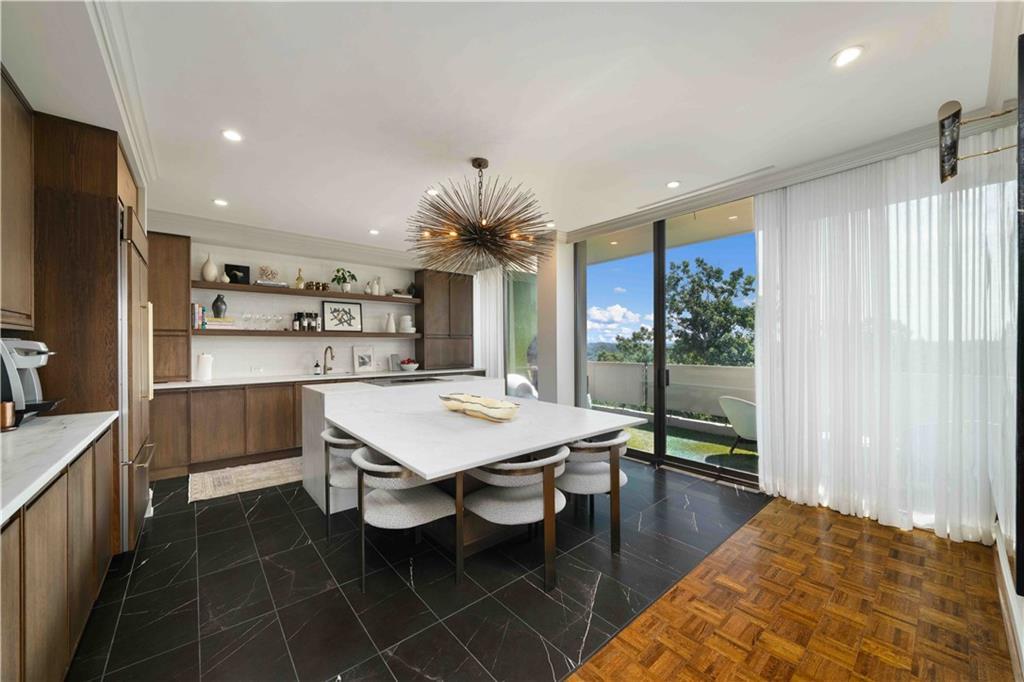 2575 Peachtree Rd. #12D, Atlanta, GA 30305