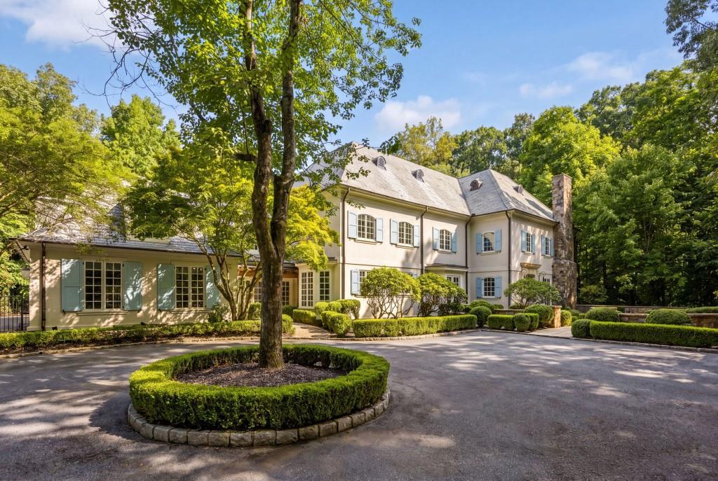 2485 W Wesley Rd., Atlanta, GA 30327