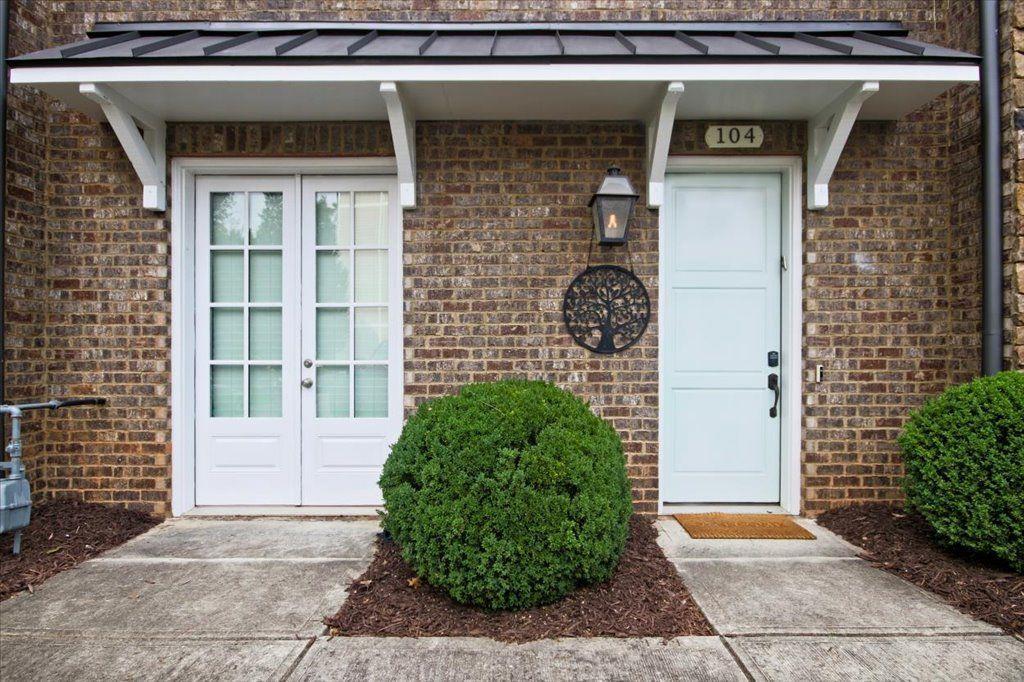 104 Canton Way, Roswell, GA 30075
