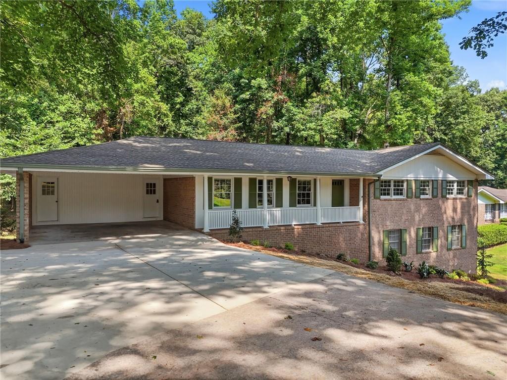 7215 Sinyard Rd., Lithia Springs, GA 30122