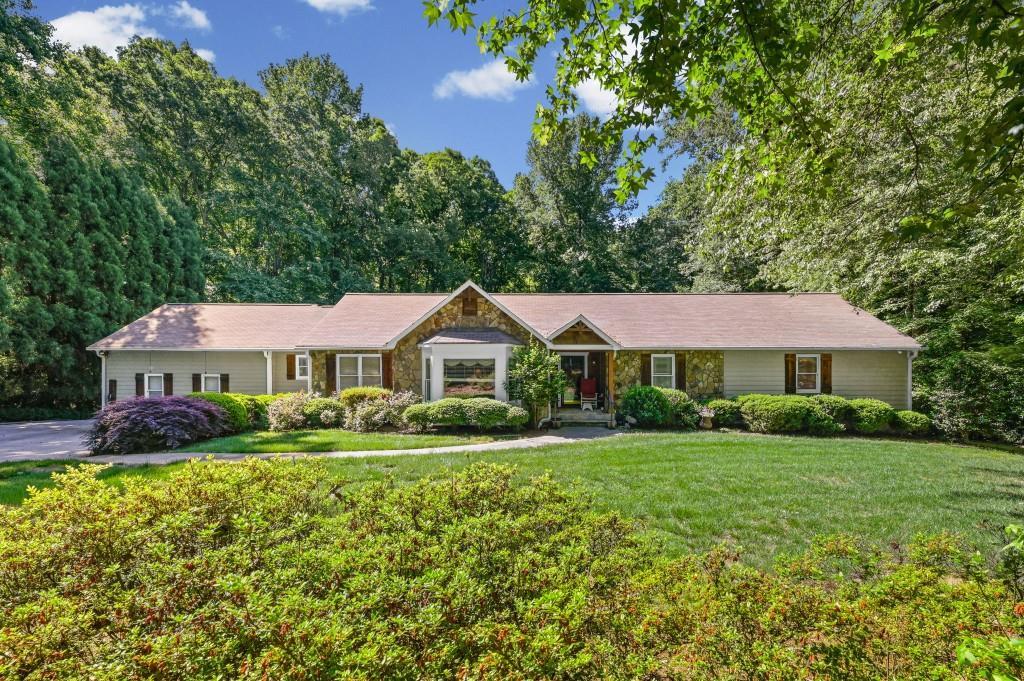 1530 Woodstock Rd., Roswell, GA 30075