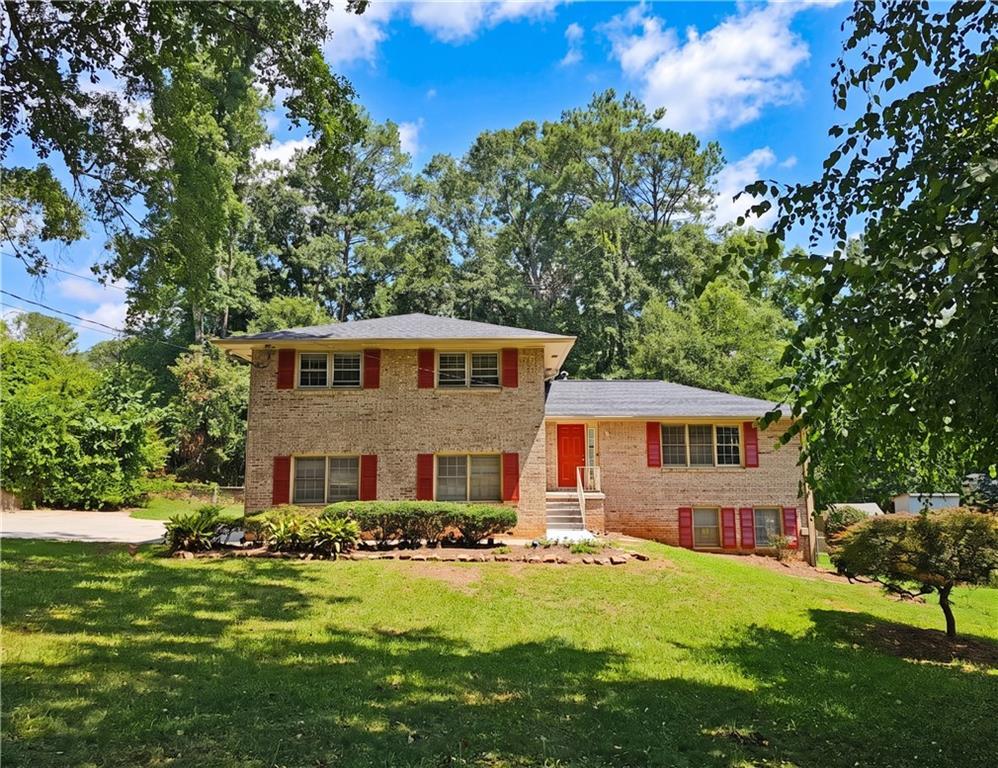 4828 Scotland Dr., Stone Mountain, GA 30088