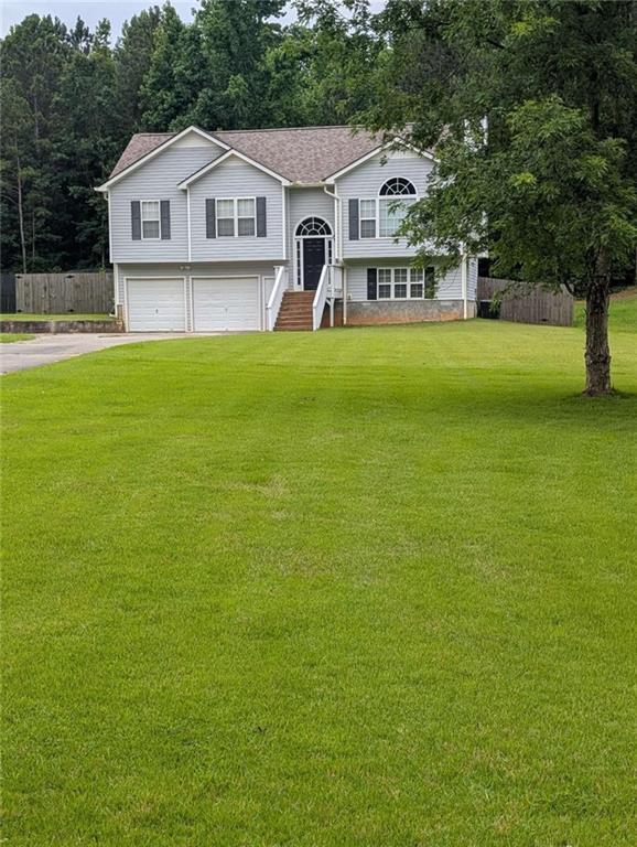 156 Diamond Ct., Carrollton, GA 30116