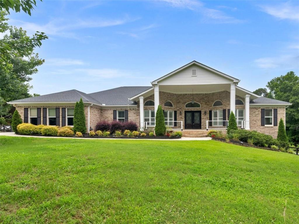25 Walnut Ln., Covington, GA 30014