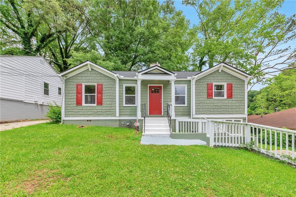 880 Pinehurst Ter., Atlanta, GA 30310