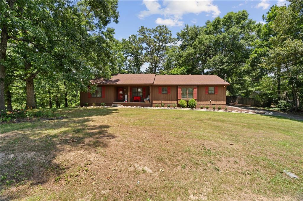 234 Chiefvan Ter., Calhoun, GA 30701