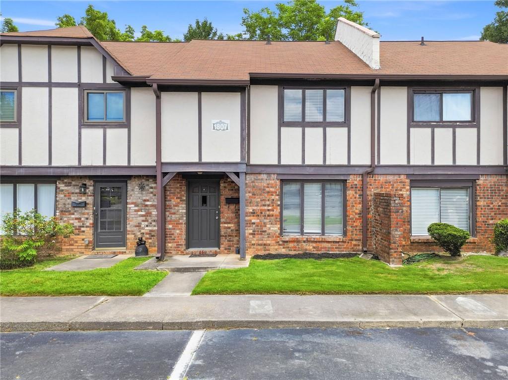 1807 Ashborough Cir. #E, Marietta, GA 30067
