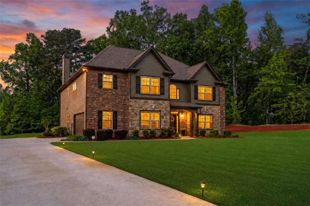 3 Westwood Lake Dr., Newnan, GA 30263