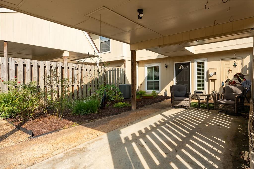 6391 Hawthorne Ter., Peachtree Corners, GA 30092