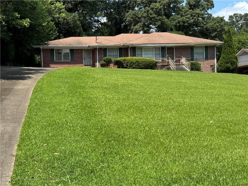 1015 Lynhurst Dr., Atlanta, GA 30311