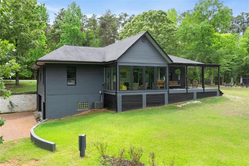 83 Sugar Cane Dr., Hartwell, GA 30643