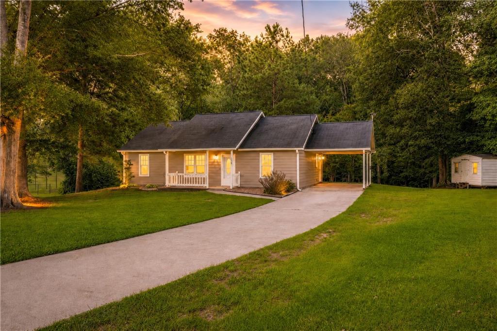 589 Linda Ln., Powder Springs, GA 30127