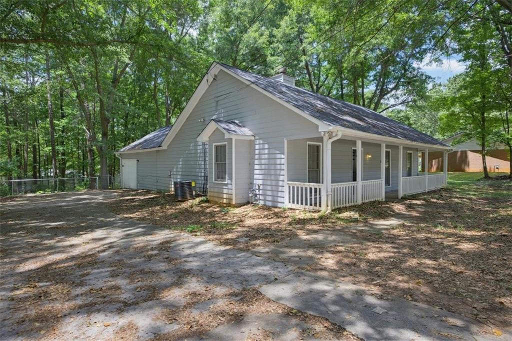 440 Cowan Rd., Covington, GA 30016
