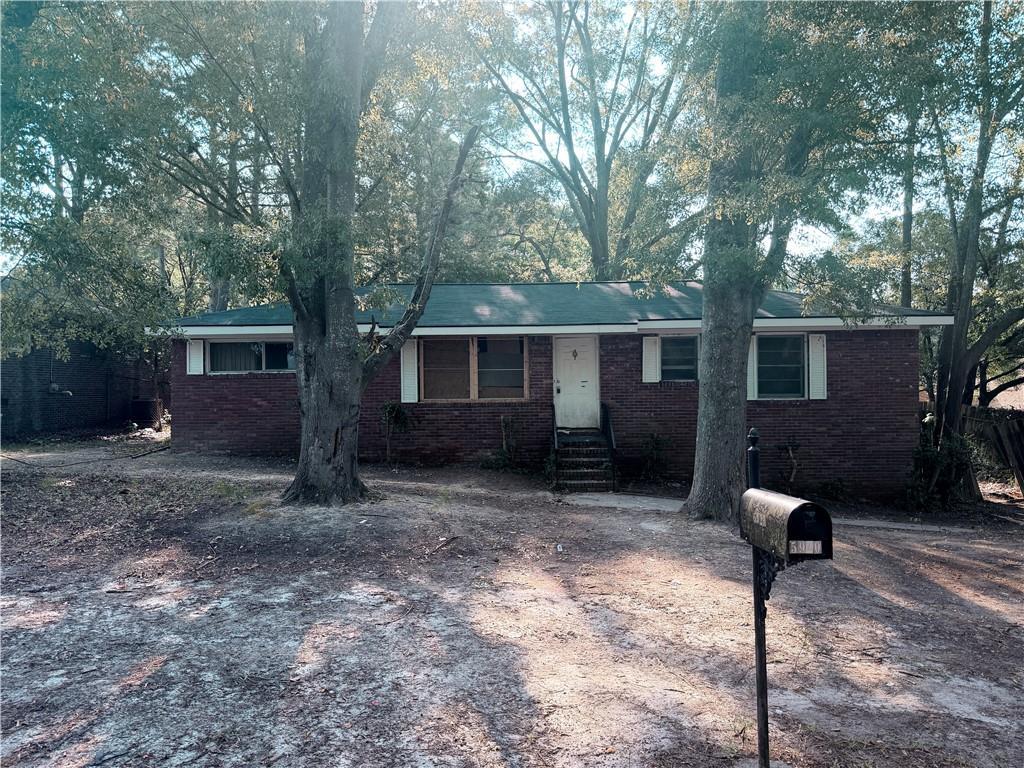 5920 Old Carriage Dr., Atlanta, GA 30349