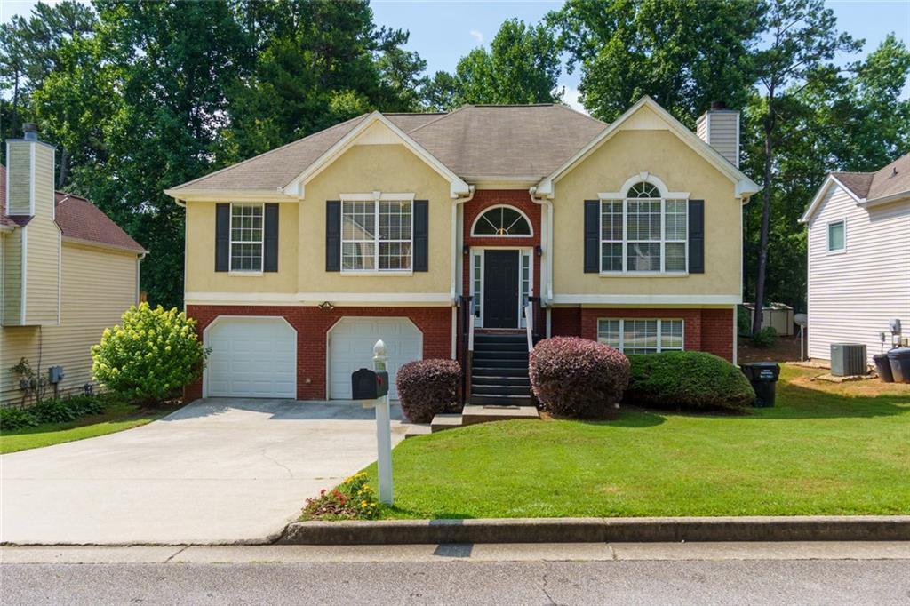 5502 Sweetsprings Dr., Powder Springs, GA 30127