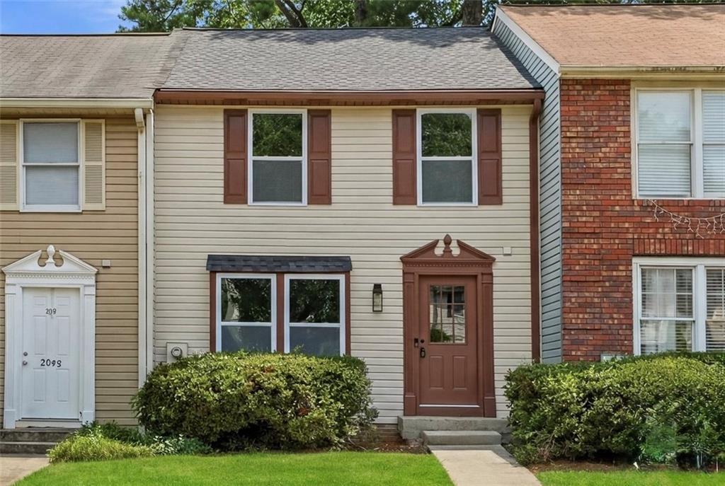 2085 Fairways Ct., Kennesaw, GA 30144
