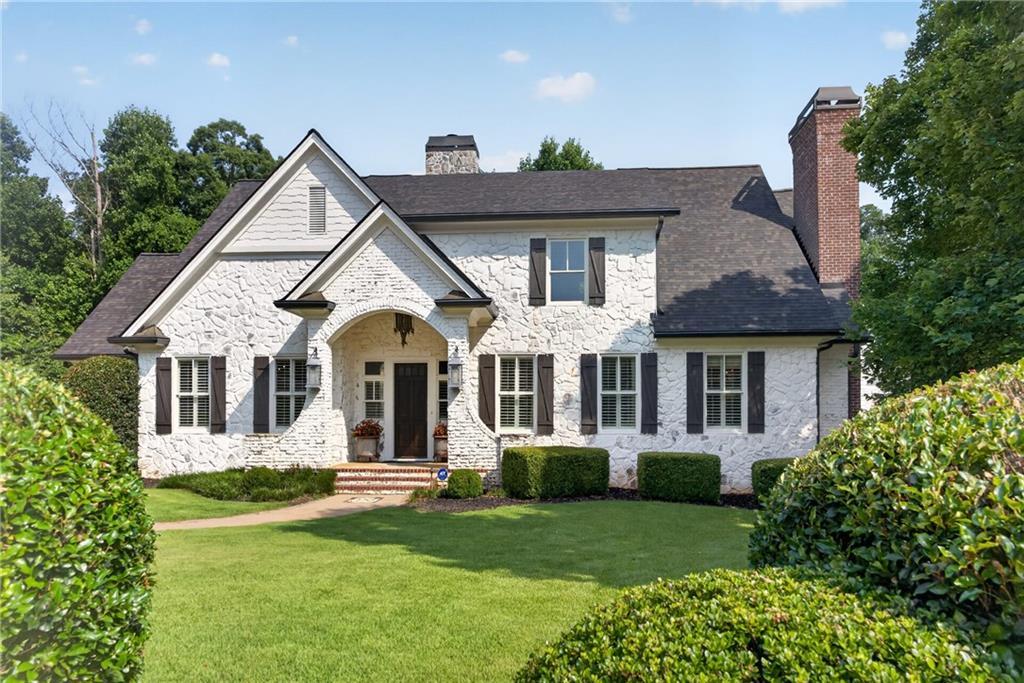 1080 Balmoral Ln., Roswell, GA 30075