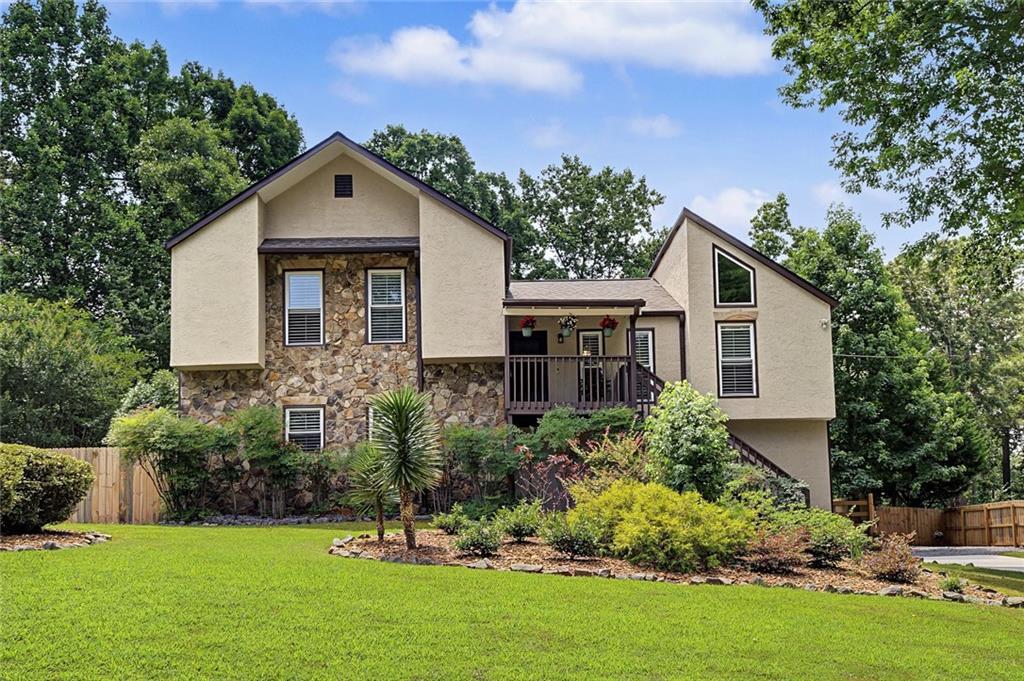 154 W Putnam Ferry Rd., Woodstock, GA 30189