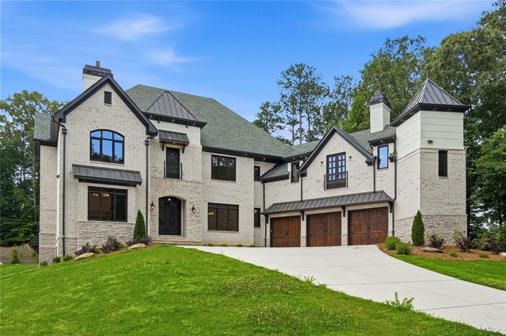 10745 Shallowford Rd., Roswell, GA 30075