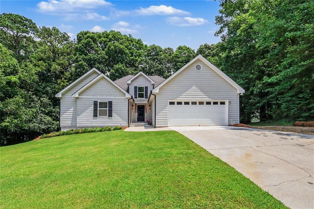 2266 Orion Ct., Grayson, GA 30017