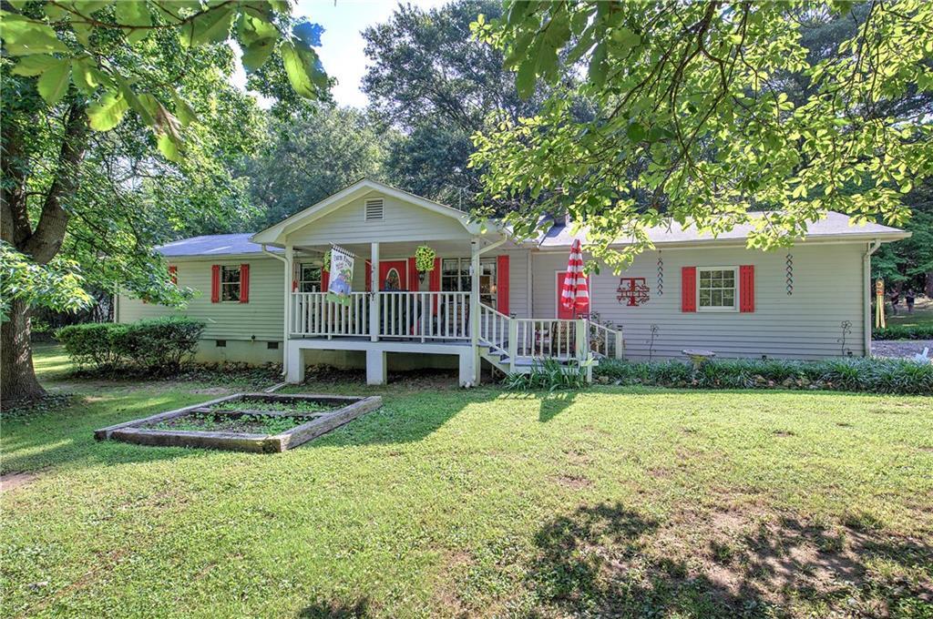 477 Macedonia Rd., Kingston, GA 30145