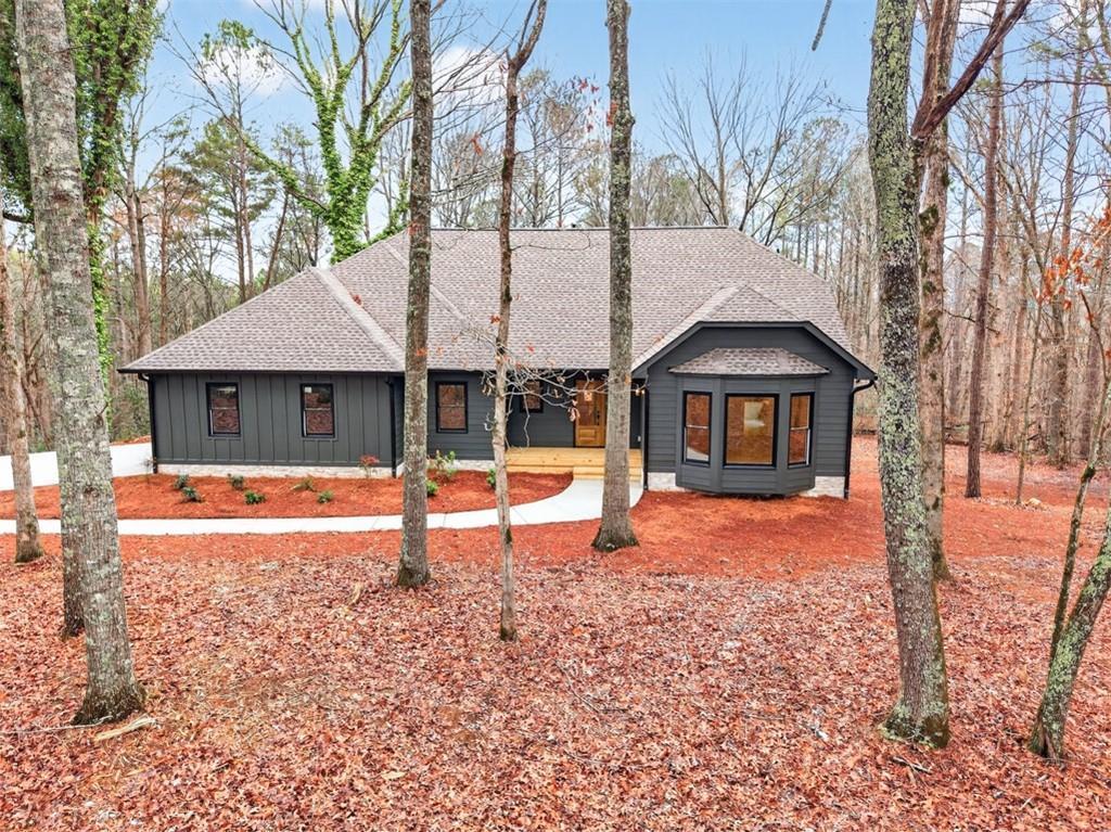 3110 Flatbottom Rd., Ball Ground, GA 30107